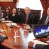 El Gobierno estrecha su relación con el Fondo Monetario Internacional
