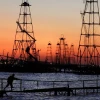 El petróleo de Texas sube a 77,72 dólares el barril pero pierde un 2,3 % semanal