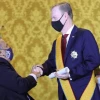 Lenín Moreno condecoró a los embajadores de Estados Unidos y Perú 