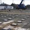 Japón recuerda a los 240 muertos por el seísmo y trata de reubicar a 14.000 desplazados
