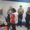 Una bebé recién nacida fue hallada en un contenedor de basura en Quito