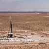 El aumento de la producción de crudo y las inversiones en infraestructura fortalecen las perspectivas del sector energético argentino