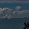 El Cotopaxi emana columna de 900 metros de vapor y poca ceniza