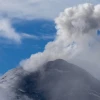 El Cotopaxi emanó columna de 1,8 kilómetros de gases y ceniza