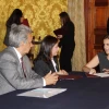 El gobierno se hace hara kiri en público