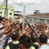 Correa amenaza cerrar hospital ante protestas