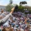 Lasso advierte que "empuñará la Constitución" para enfrentar a "golpistas"