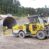 La empresa minera Lundin Gold explica ante protesta del pueblo de Los Encuentros