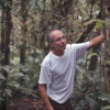 Omar Tello, el ecuatoriano que sembró su propio bosque para enfrentar la deforestación en Puyo