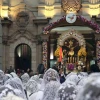 Miles de personas llenaron las calles de Lima para venerar al Señor de los Milagros