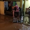 Calles anegadas por lluvia en Zamora
