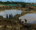 Revelan mina de oro ilegal dentro de base militar en Colombia