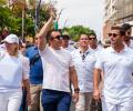 Noboa lideró multitudinaria marcha en Guayaquil