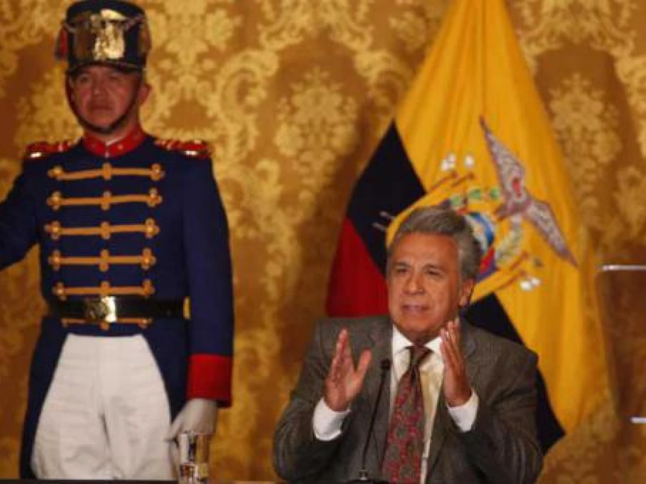 Lenín Moreno delega a José Agusto Briones funciones que tenía Vicuña