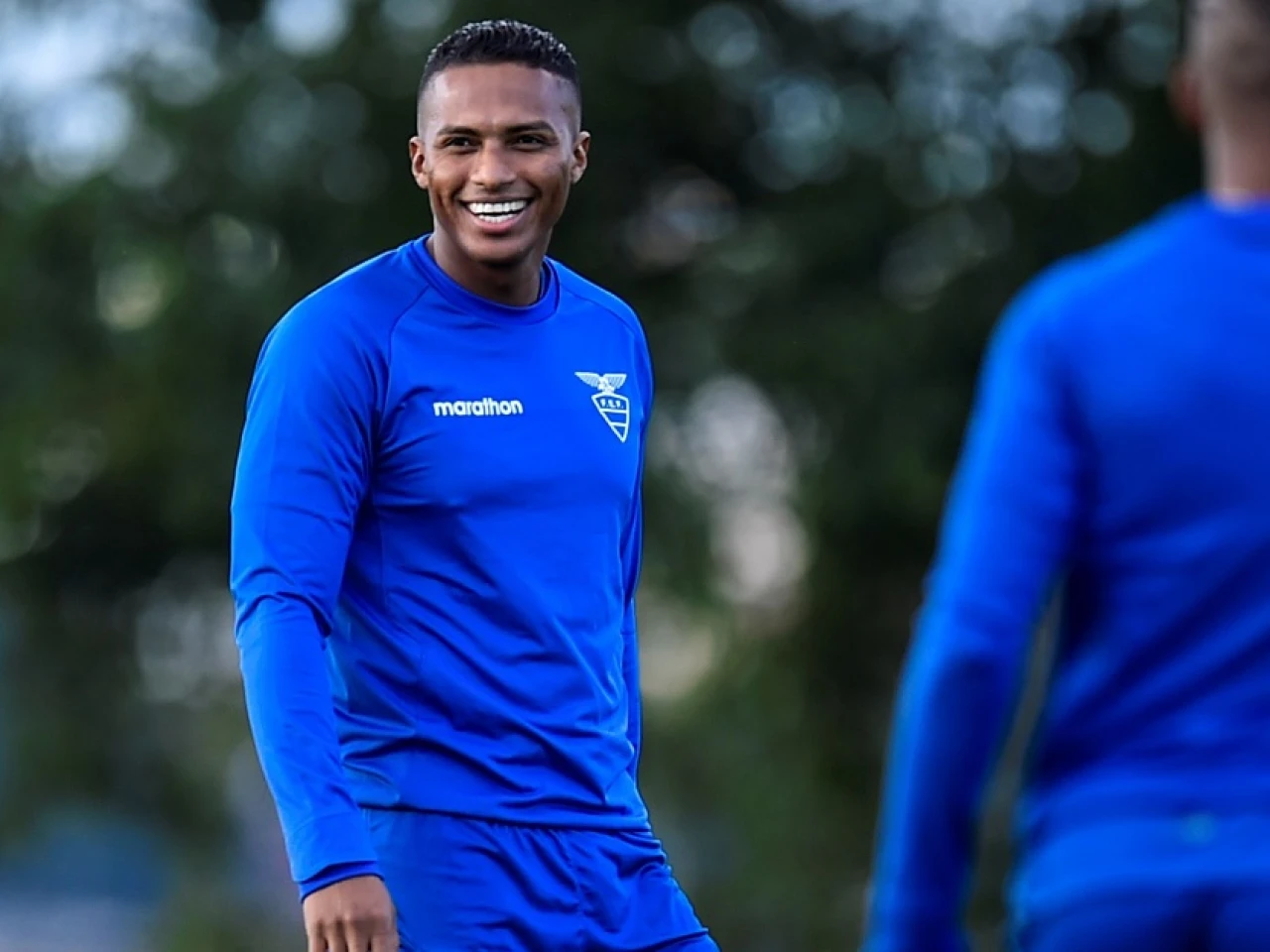 Antonio Valencia vuelve al fútbol tras una pausa de 5 meses