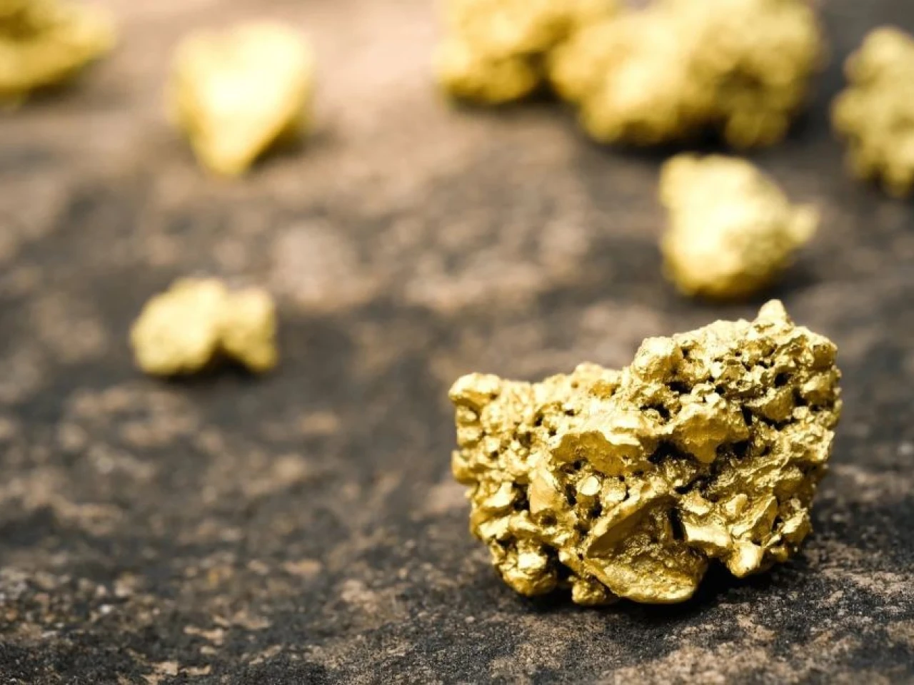 Oro retrocede y se ubica en $ 4.035 por onza