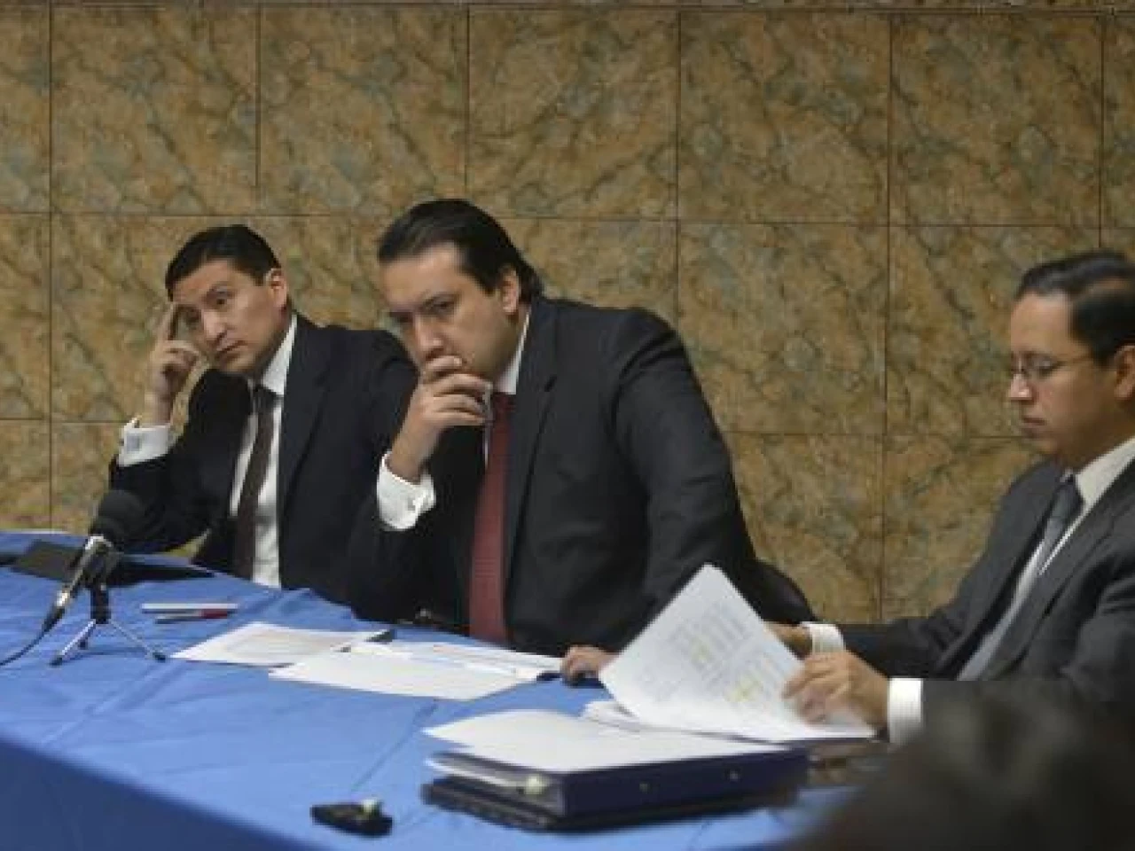 Ecuador busca bajar riesgo país para acceder a nuevos préstamos