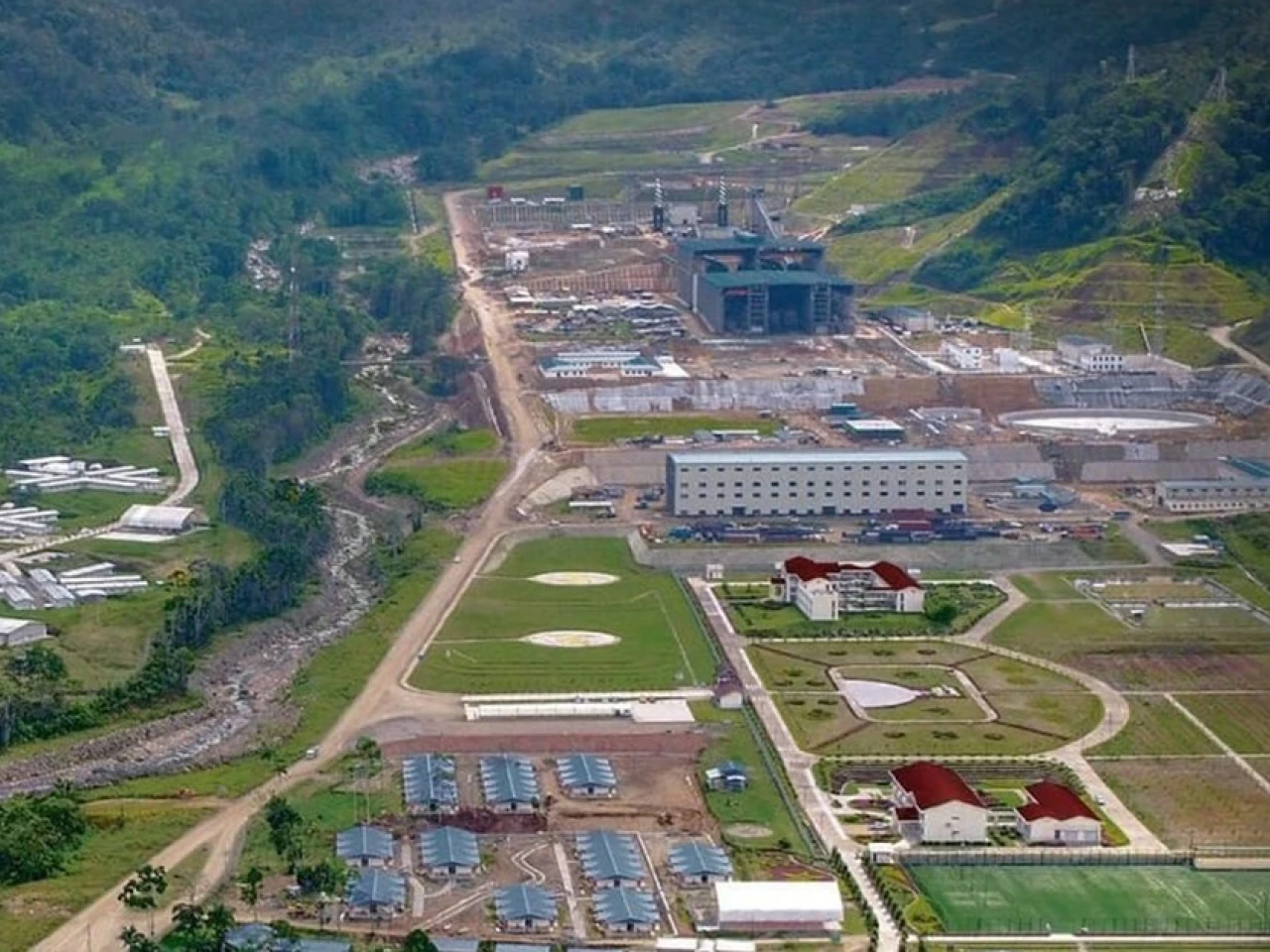 Organizaciones advierten un posible desastre ambiental en la mina Mirador