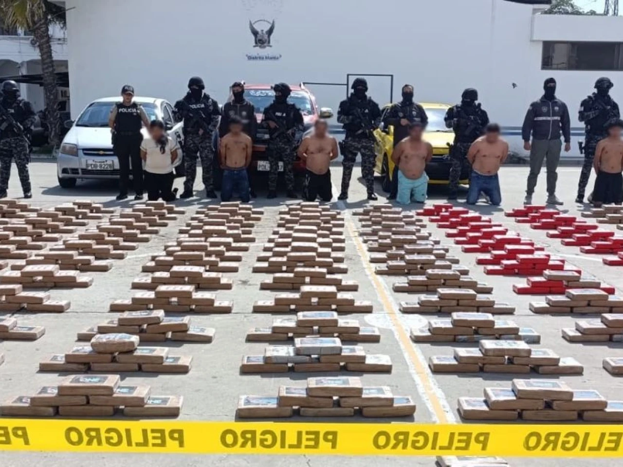 La Policía decomisó más de una tonelada de cocaína en Manabí