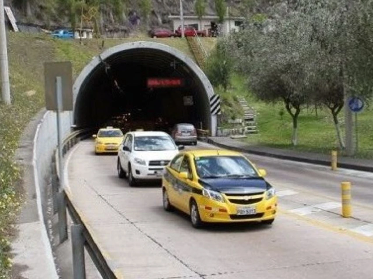 La avenida Oswaldo Guayasamín se cerrará 8 horas el sábado y domingo 