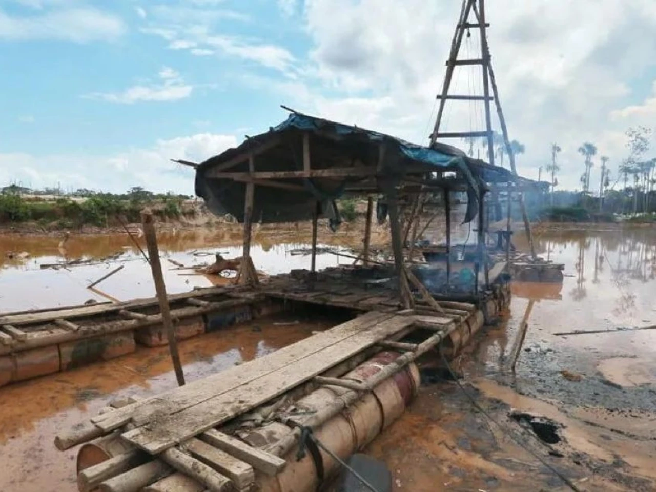 Minería ilegal es el principal motor del lavado de activos en el Perú