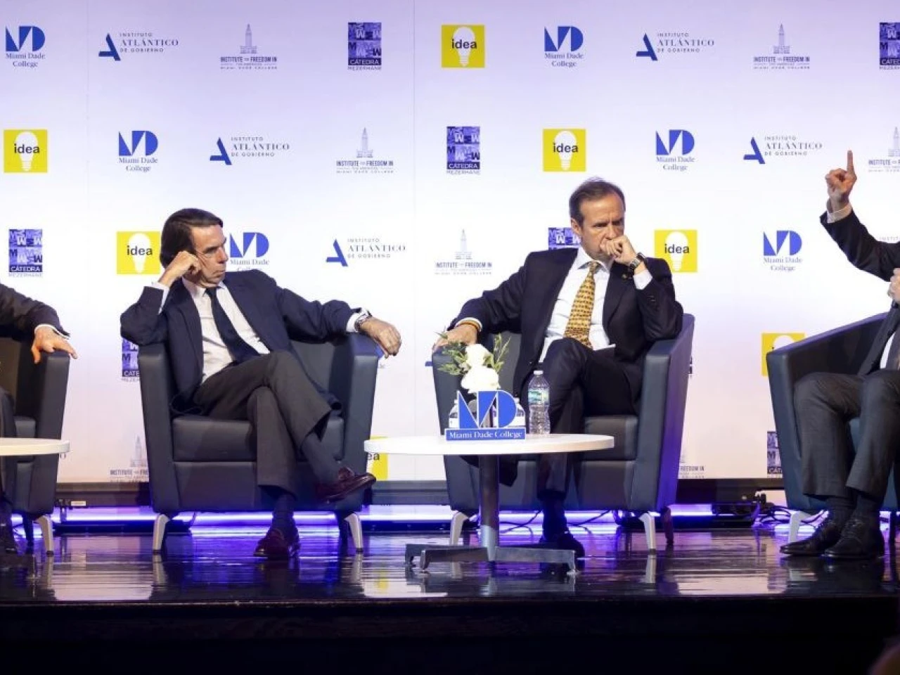 Expresidentes latinoamericanos ven cerca el fin del Gobierno de Maduro