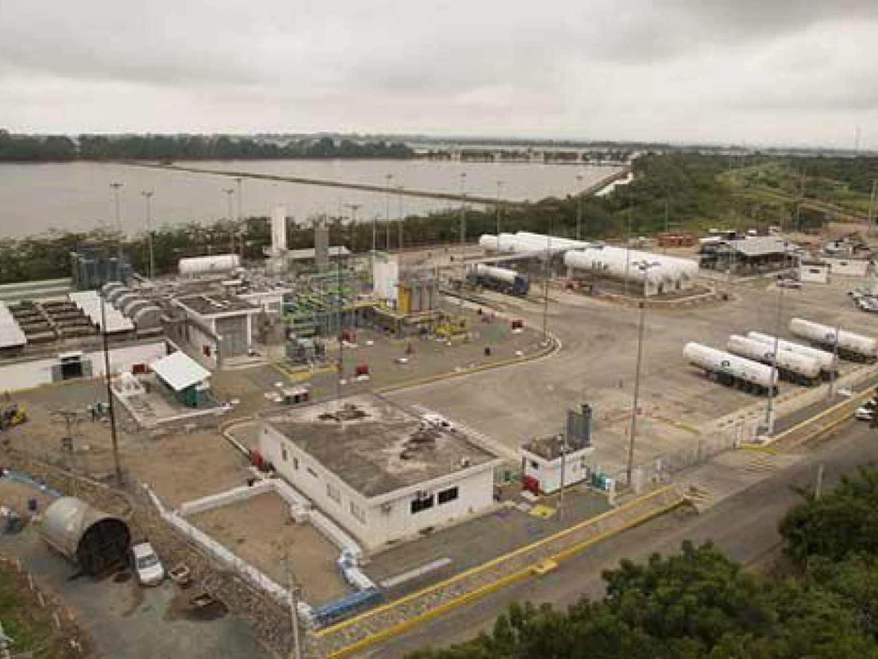 La planta de licuefacción de gas natural de Bajo Alto registra hundimientos de suelo