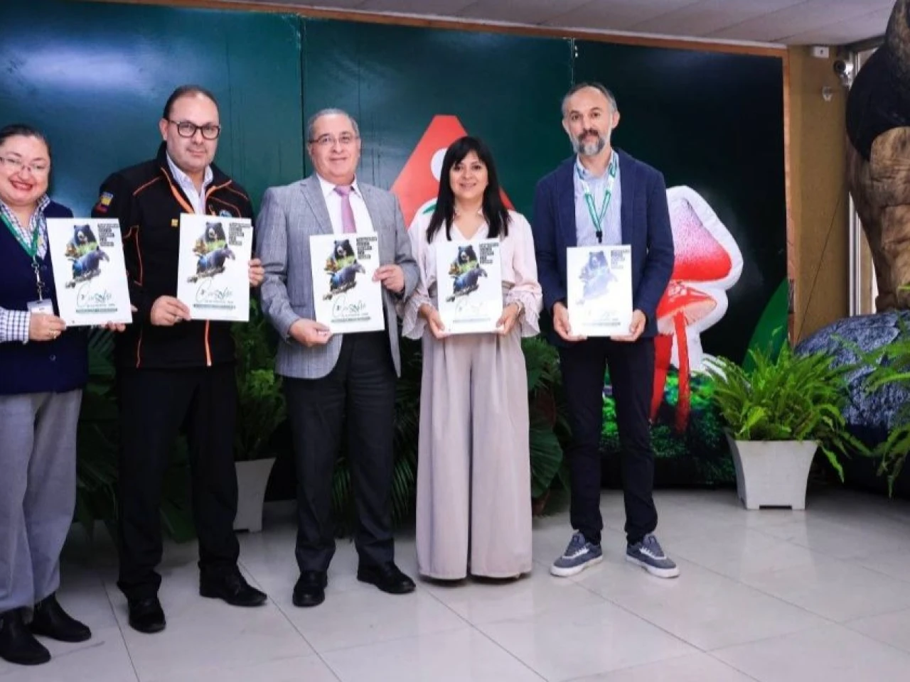 INABIO y Prefectura de Tungurahua firman convenio por la biodiversidad