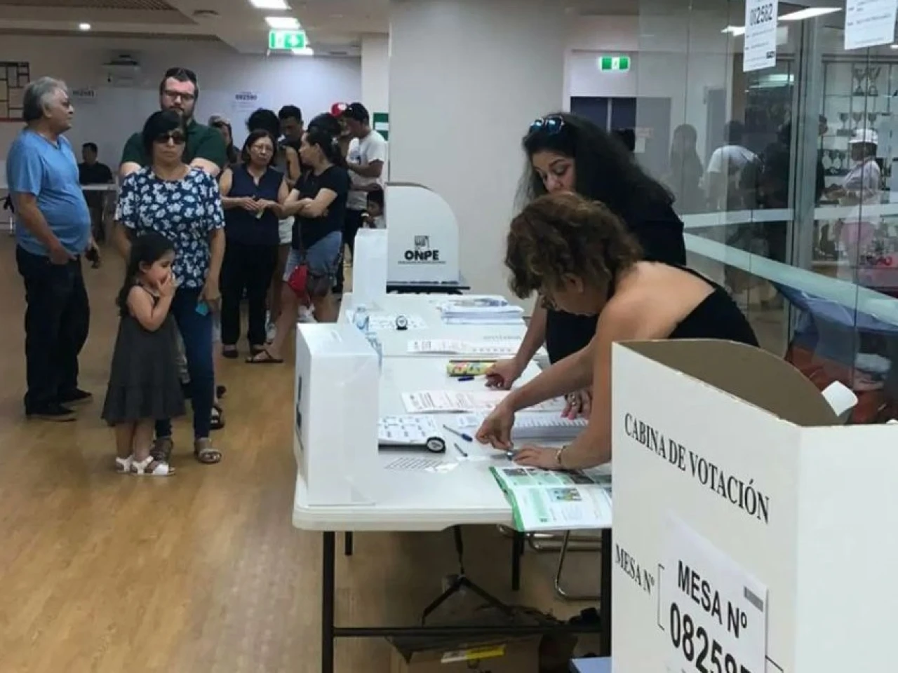 Elecciones: Perú reubica centros de votación para la segunda vuelta presidencial del 7 de junio