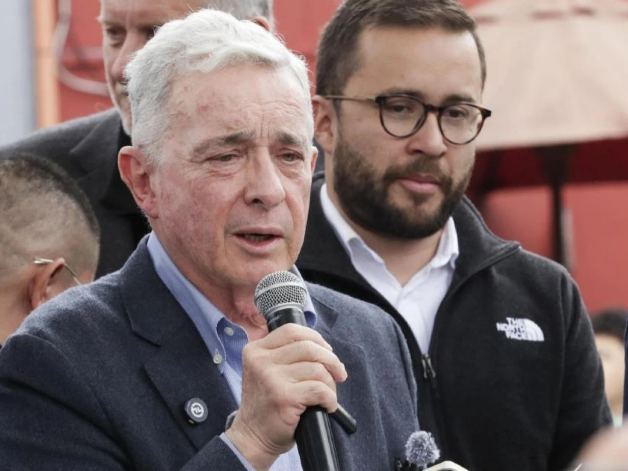 Corte Suprema confirmó decisión de Tribunal que dejó en libertad a Álvaro Uribe