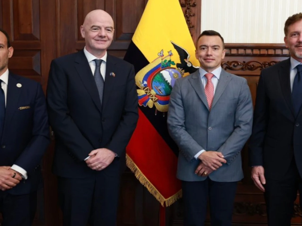 Visita de Infantino a Noboa marca jornada clave para el fútbol ecuatoriano