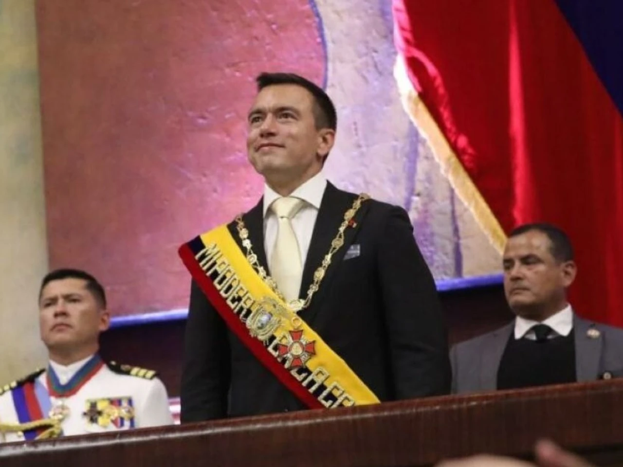 Noboa centra su informe en seguridad y recuperación económica