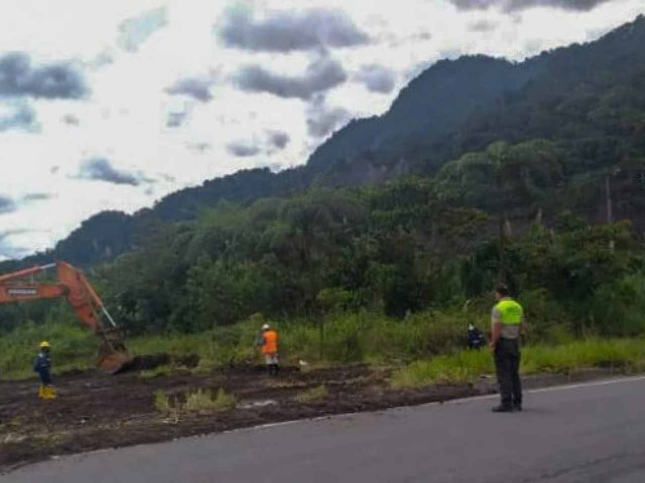 La circulación vehicular Baeza-Lago Agrio está habilitada