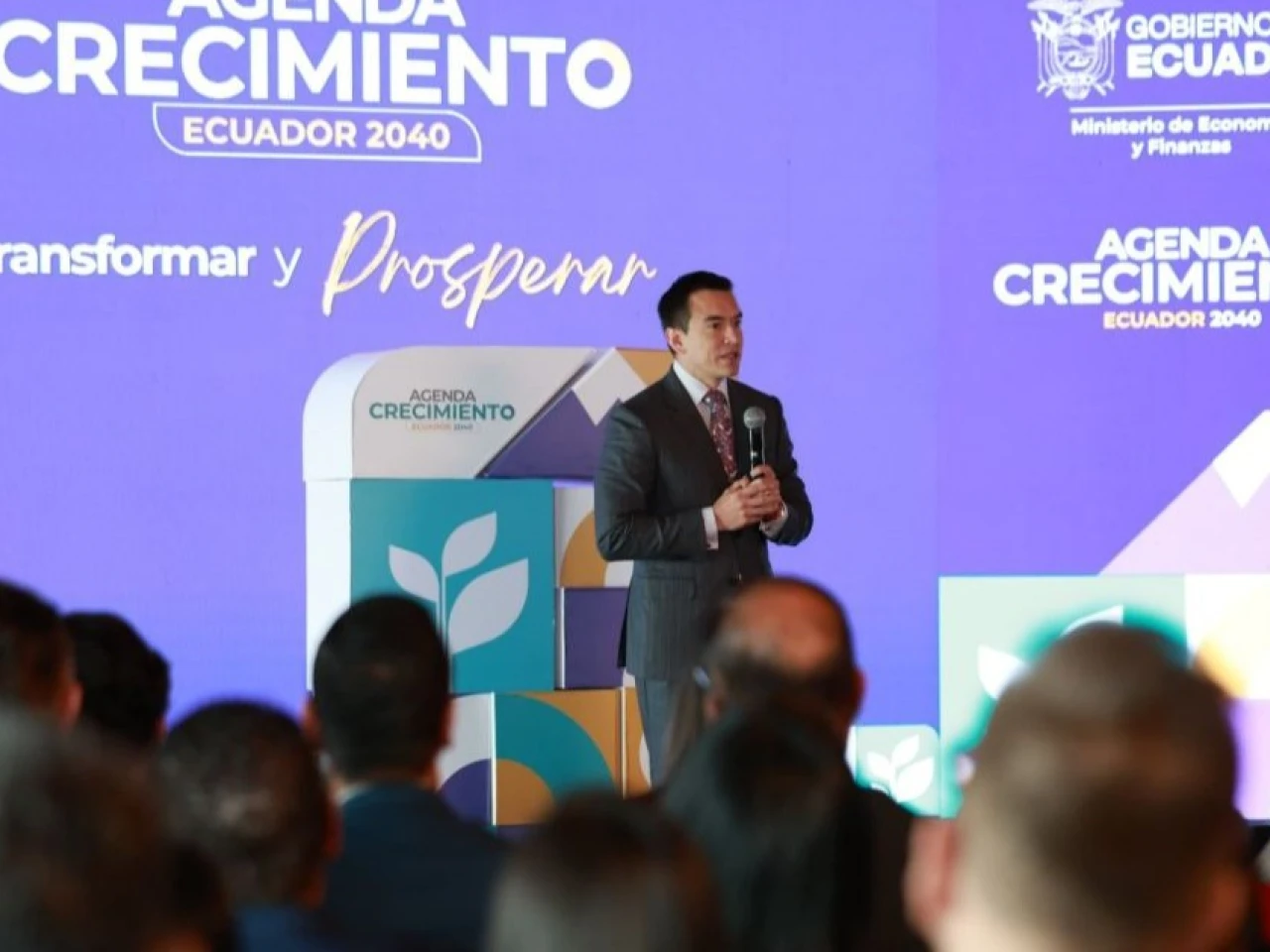 Agenda Ecuador 2040 propone reformas para fortalecer la dolarización