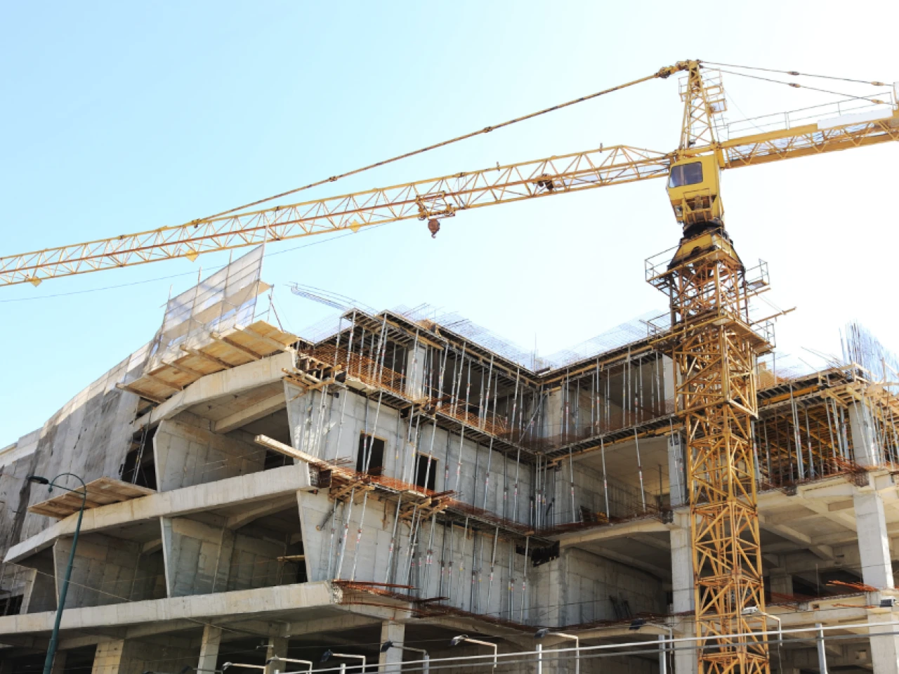 La construcción en Ecuador atraviesa un repunte sostenido en 2025