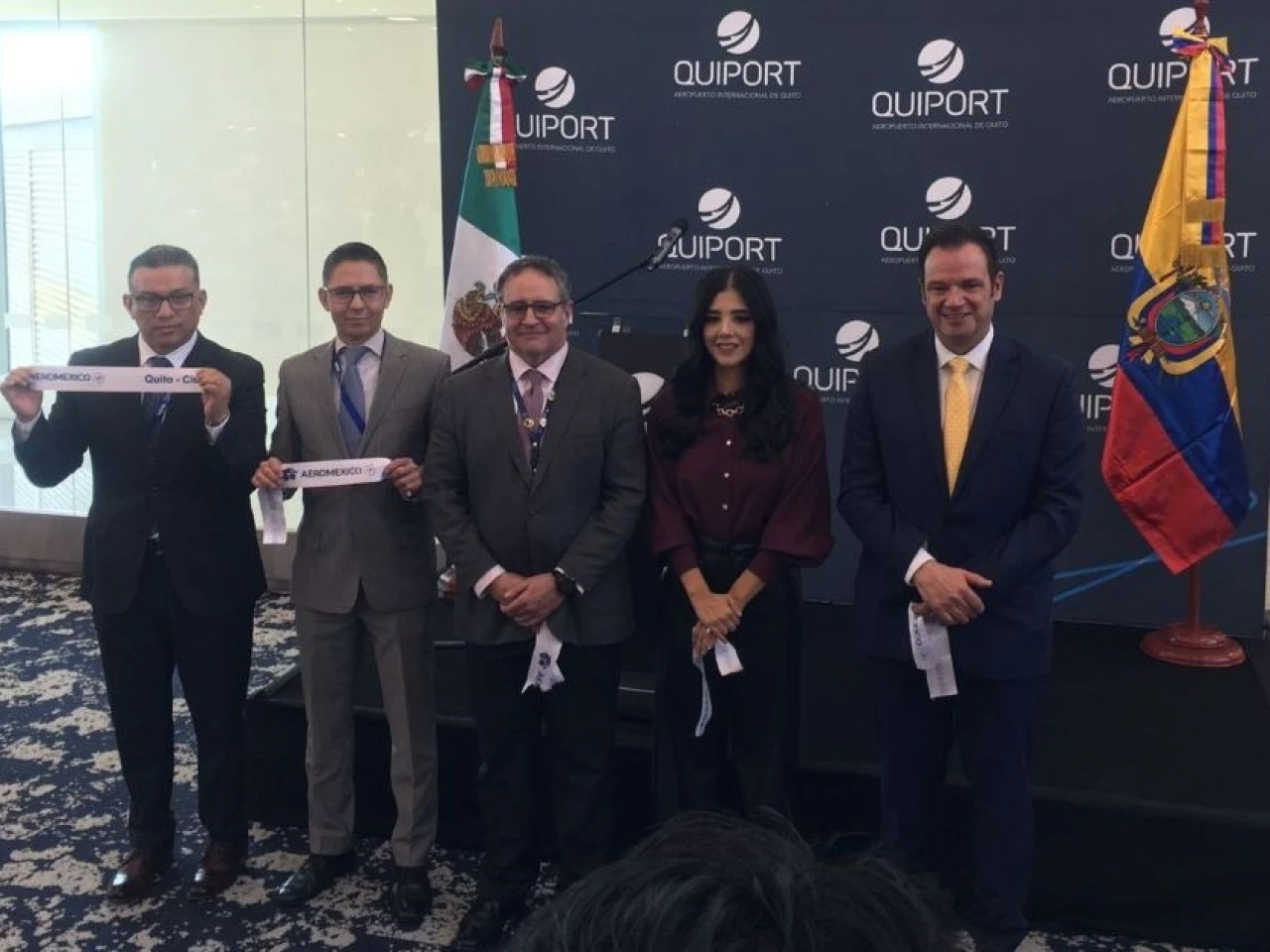 Ecuador retoma vuelos directos con México