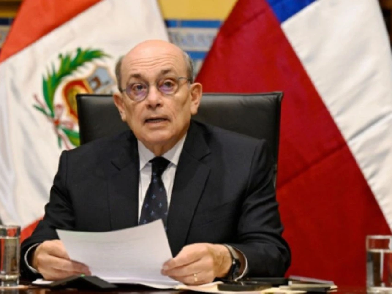 Hugo de Zela: Perú no está en condiciones de recibir un número mayor de migrantes