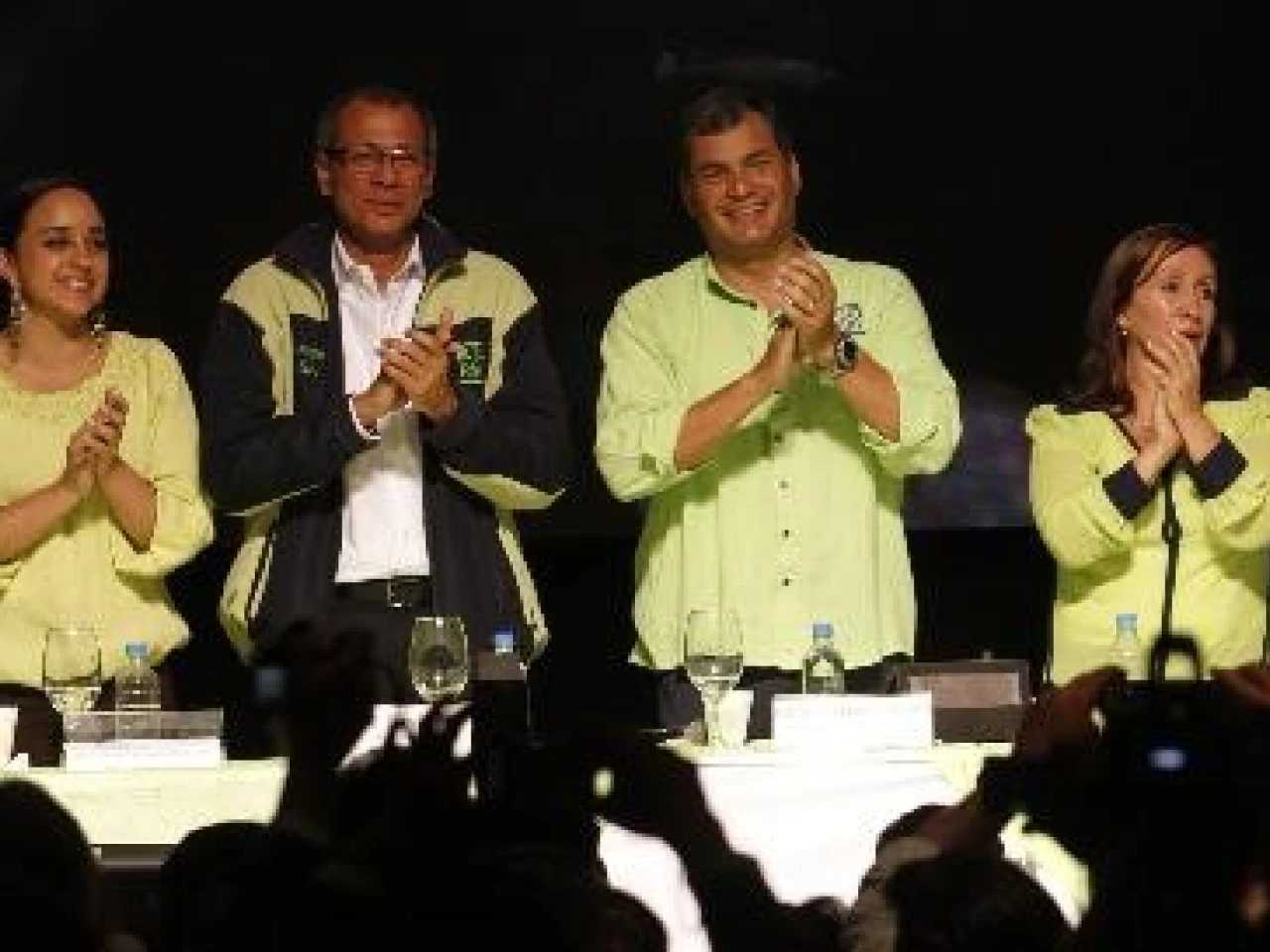 Correa responde con dureza a la Conaie
