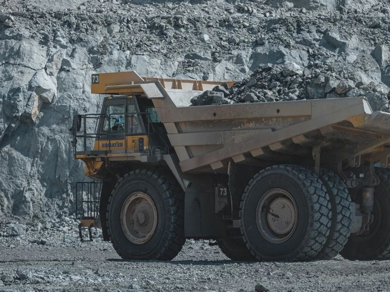 Salazar Resources Amplía su Presencia en Proyectos de Cobre y Oro en Ecuador