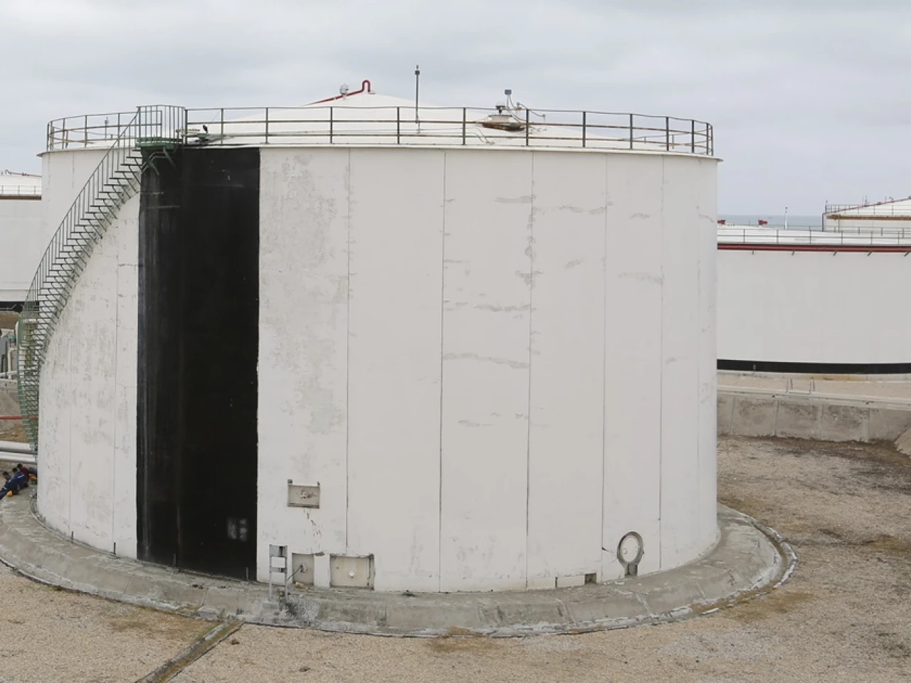 3 tanques abandonados serán recuperados en la Refinería La Libertad