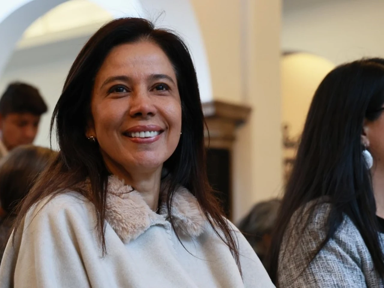 Daniel Noboa encarga la Presidencia a Cynthia Gellibert