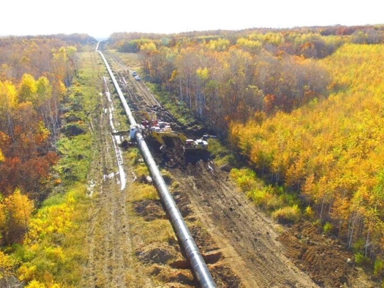 El gasoducto que conecta Rusia y China comenzó a operar
