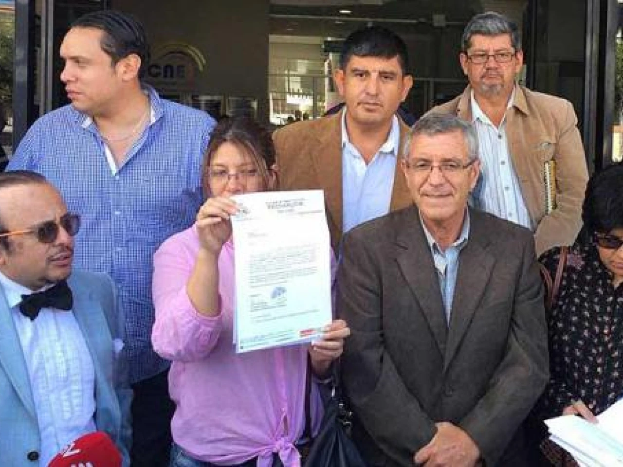 Fernando Villavicencio y Cléver Jiménez eluden orden de prisión
