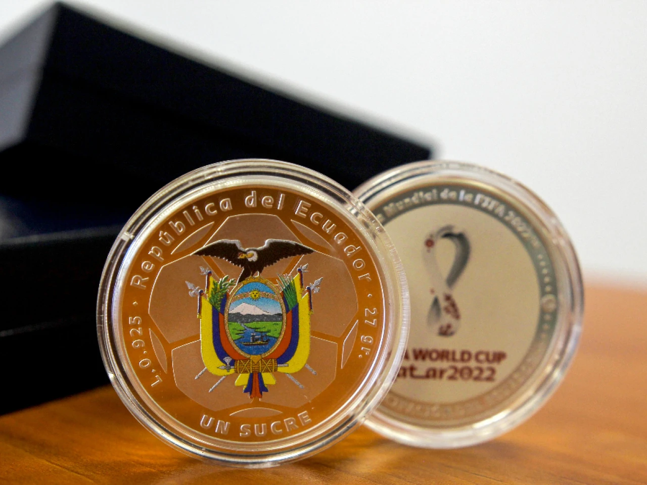 El Banco Central presentó una moneda alusiva a la participación de Ecuador en el Mundial