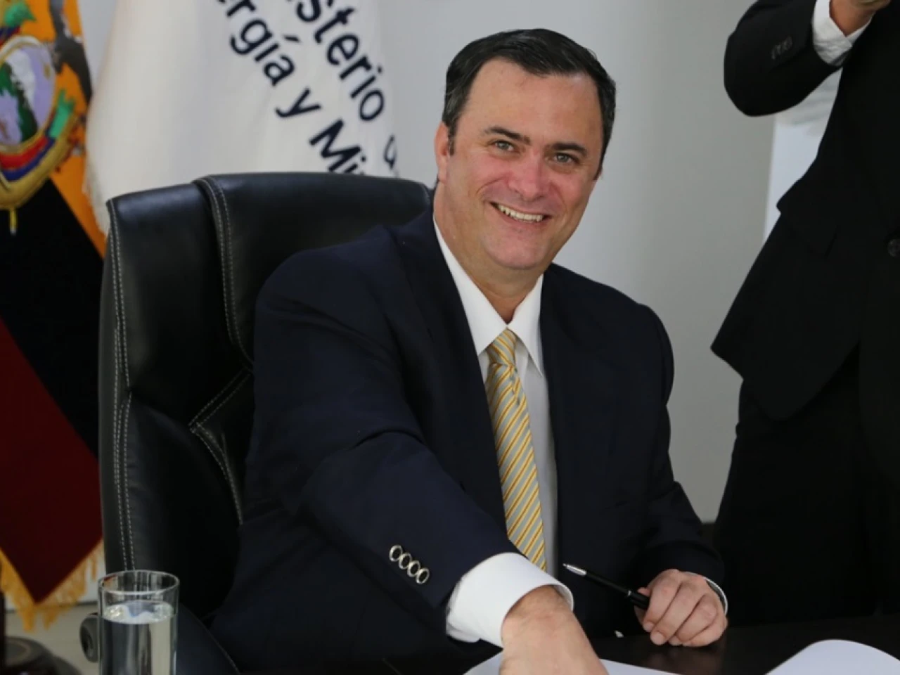 PCR y Petrobell firmaron contratos por $ 333 millones