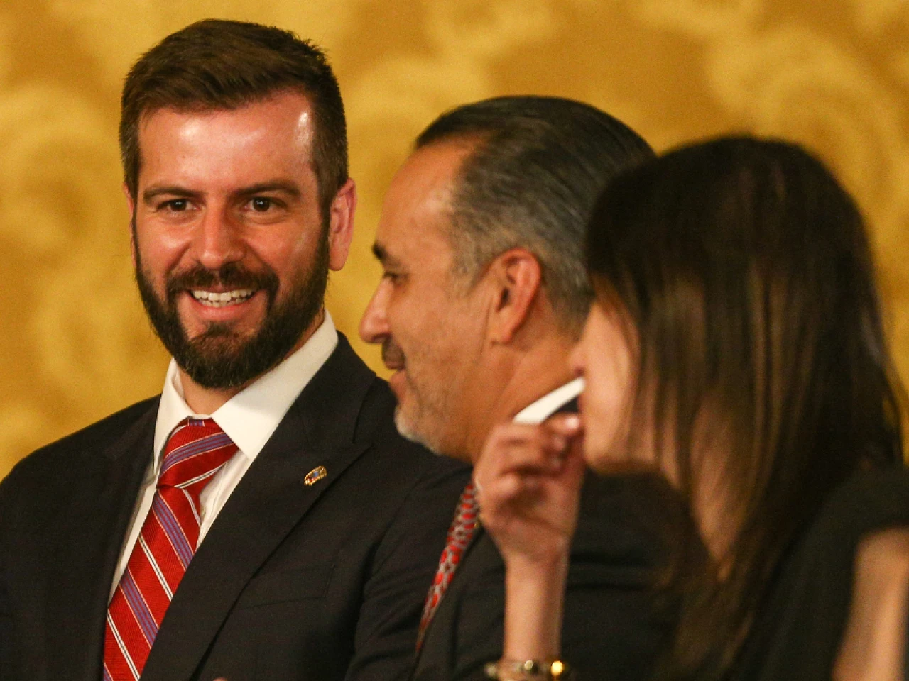 El gobierno recula en anuncio de condonar deudas de $ 10.000 