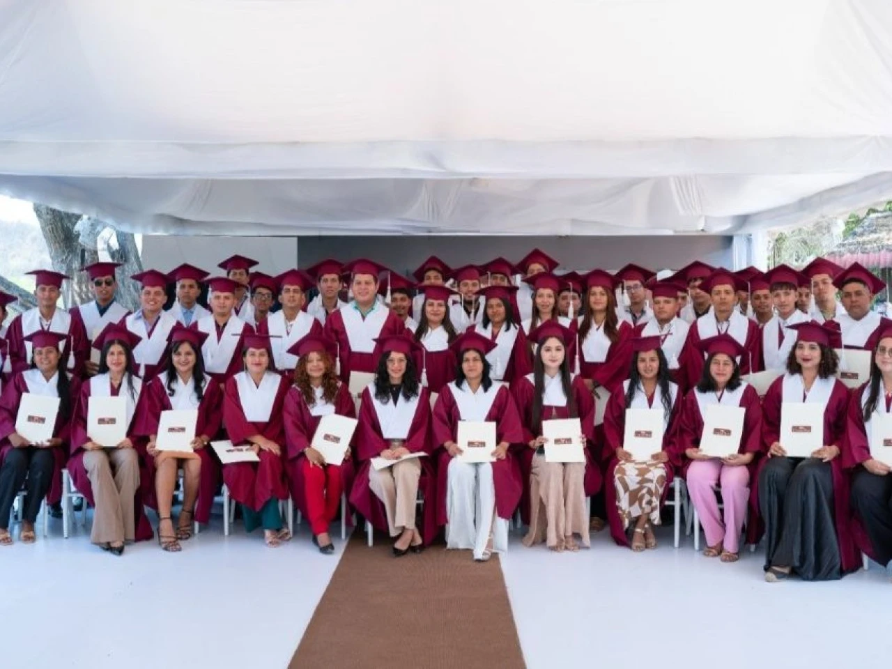 Nestlé y ESPOL gradúan a jóvenes en programa de formación agroproductiva
