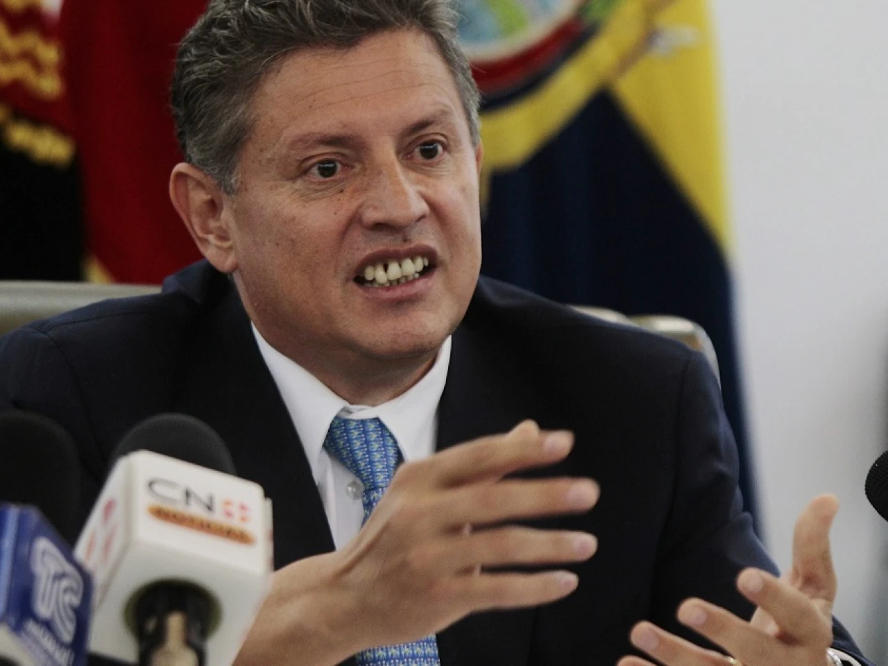 Pedro Delgado, expresidente del Banco Central, permanece detenido en Miami