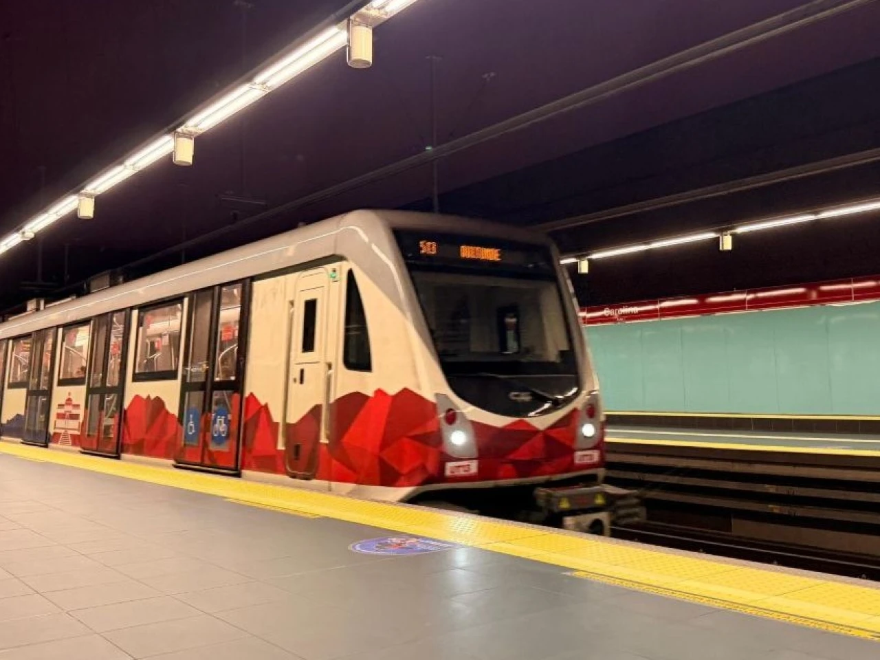 Noboa anuncia ampliación del Metro de Quito durante su Informe a la Nación 2026