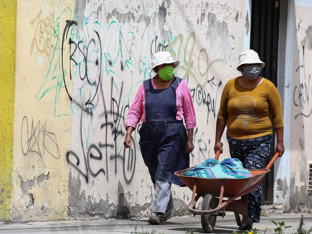 Una de cada tres mujeres no tiene ingresos propios en Ecuador 